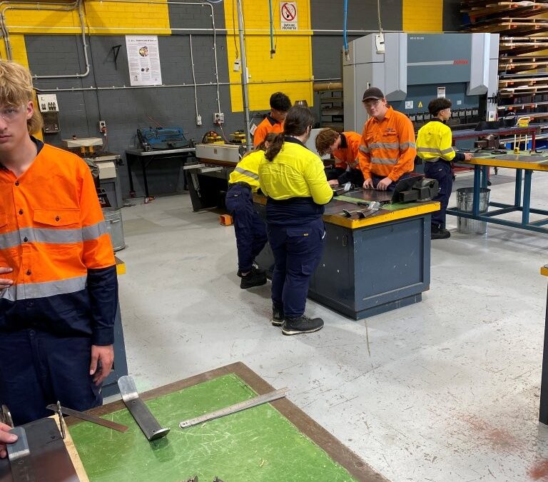 Year 9 Students Visit Midland TAFE